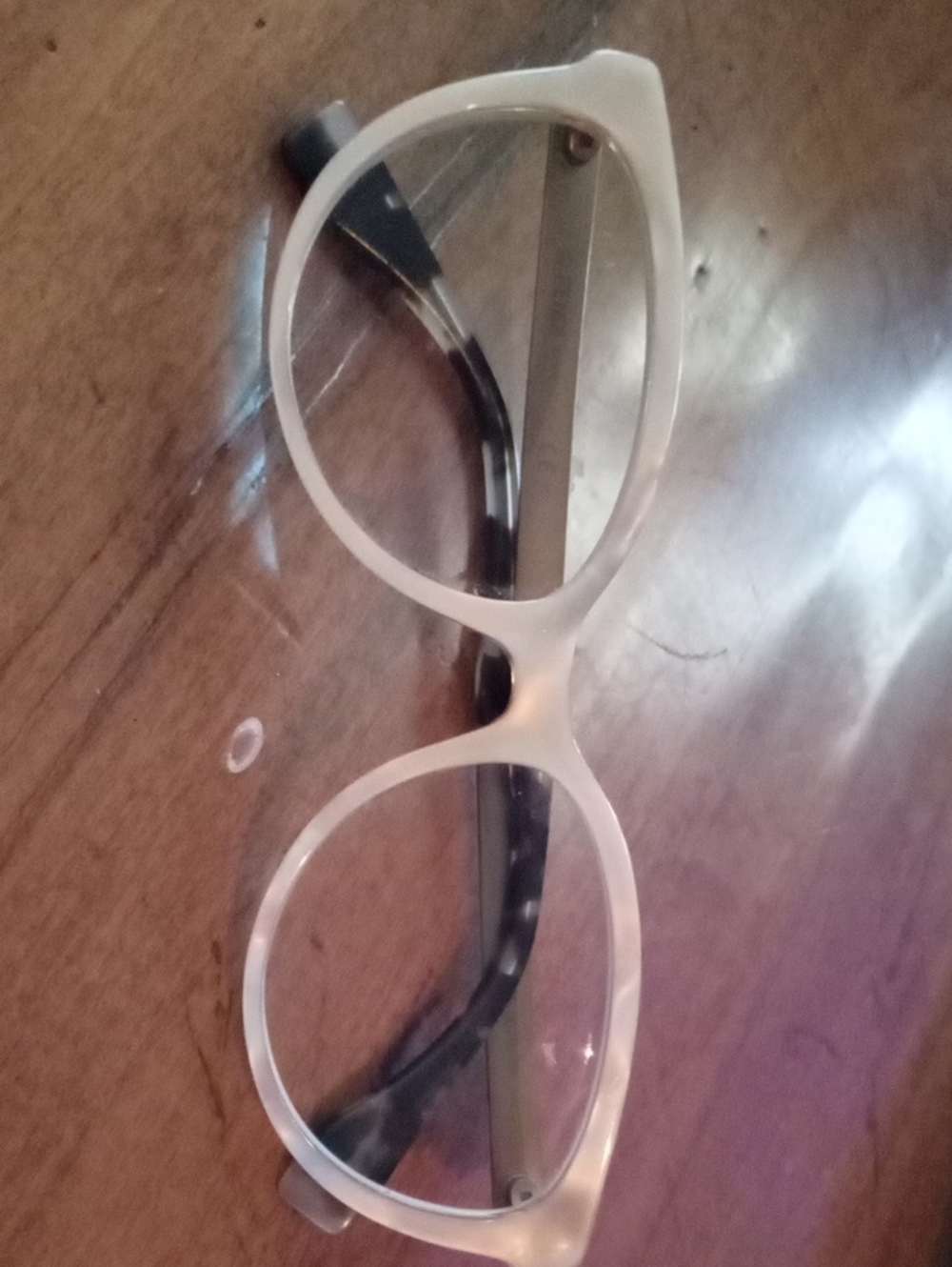 Fendi White Acrylic Oversized Cat-Eye Glasses Frame